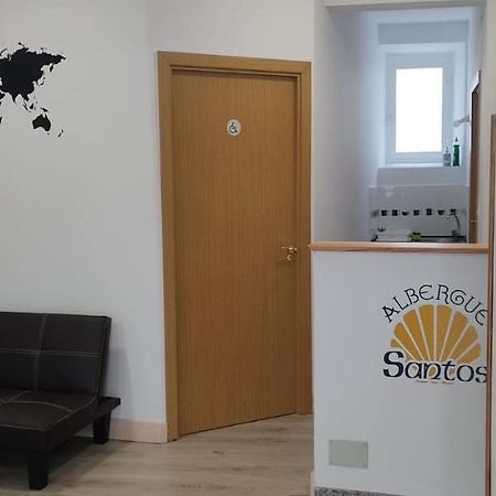 Albergue Santos ซานติอาโก เด กอมโปสเตลา ภายนอก รูปภาพ