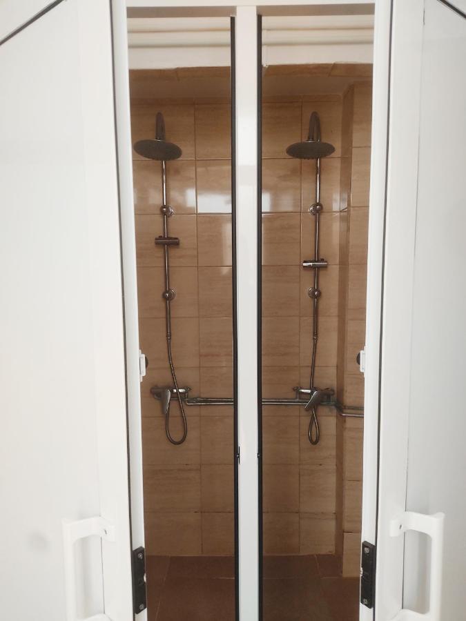 Albergue Santos ซานติอาโก เด กอมโปสเตลา ภายนอก รูปภาพ